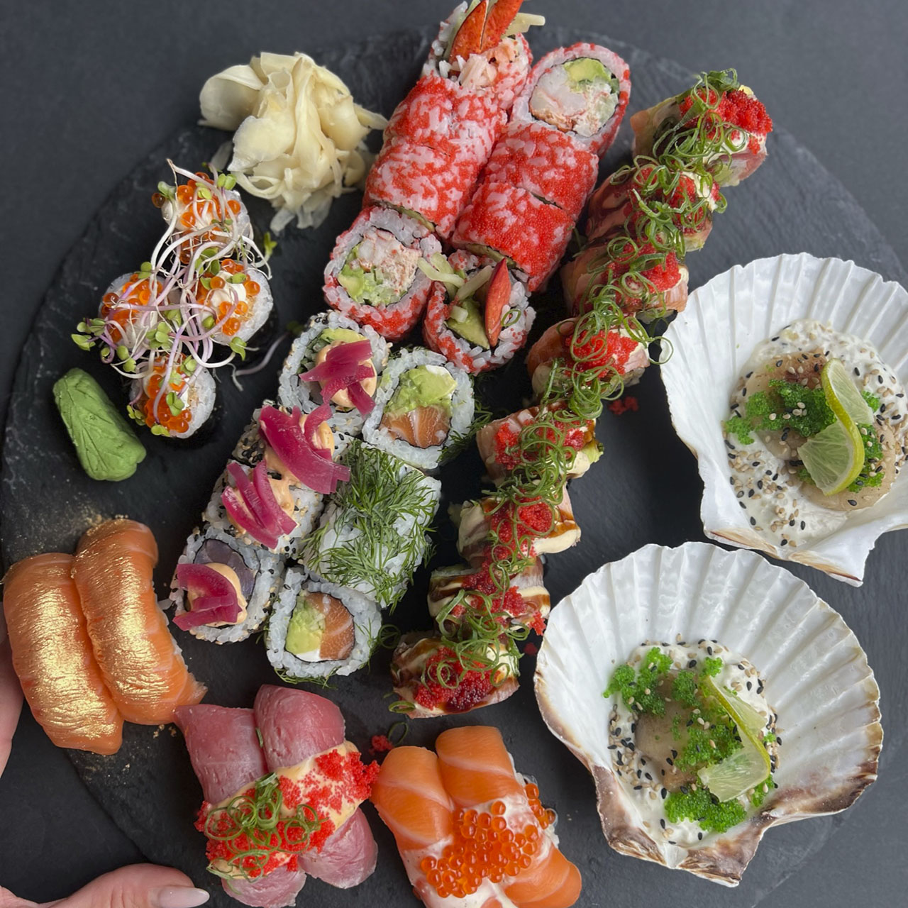 Nytårsmenu 2023 (36 stk sushi - 2 personer)